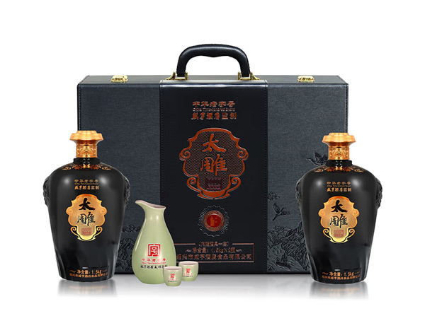 金华咸亨酒店太雕黄酒回收太雕2007原酿礼盒1.5kg*2糯米酒半甜绍兴黄酒行情价格