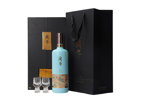 金华会稽山黄酒回收兰亭大师三十年陈酿1L礼盒装绍兴黄酒行情价格